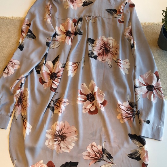 Last chance! Final Price NWT! Lara Top - Picture 4 of 8